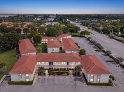3224 CORAL RIDGE Drive 3224, Coral Springs – Condominium for sale