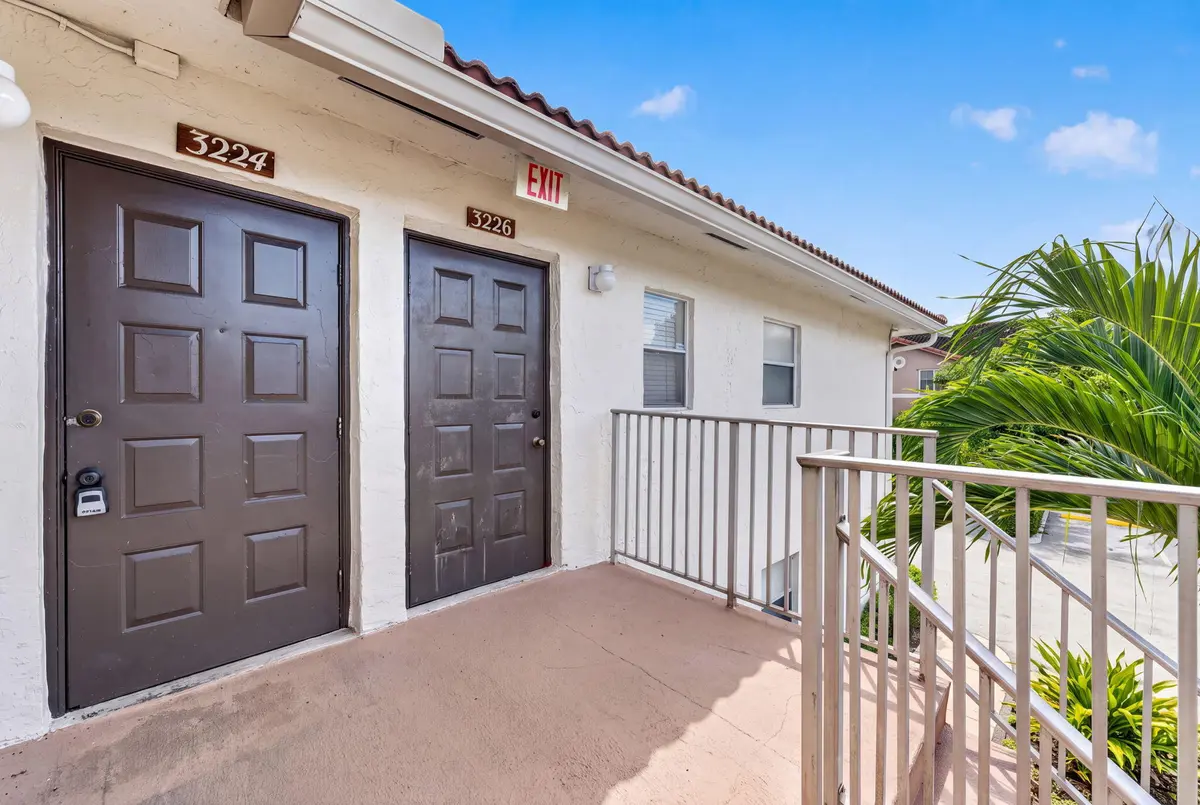 4-web-or-mls-DSC03260_360MEDIA (2) at 3224 CORAL RIDGE Drive 3224, Coral Springs