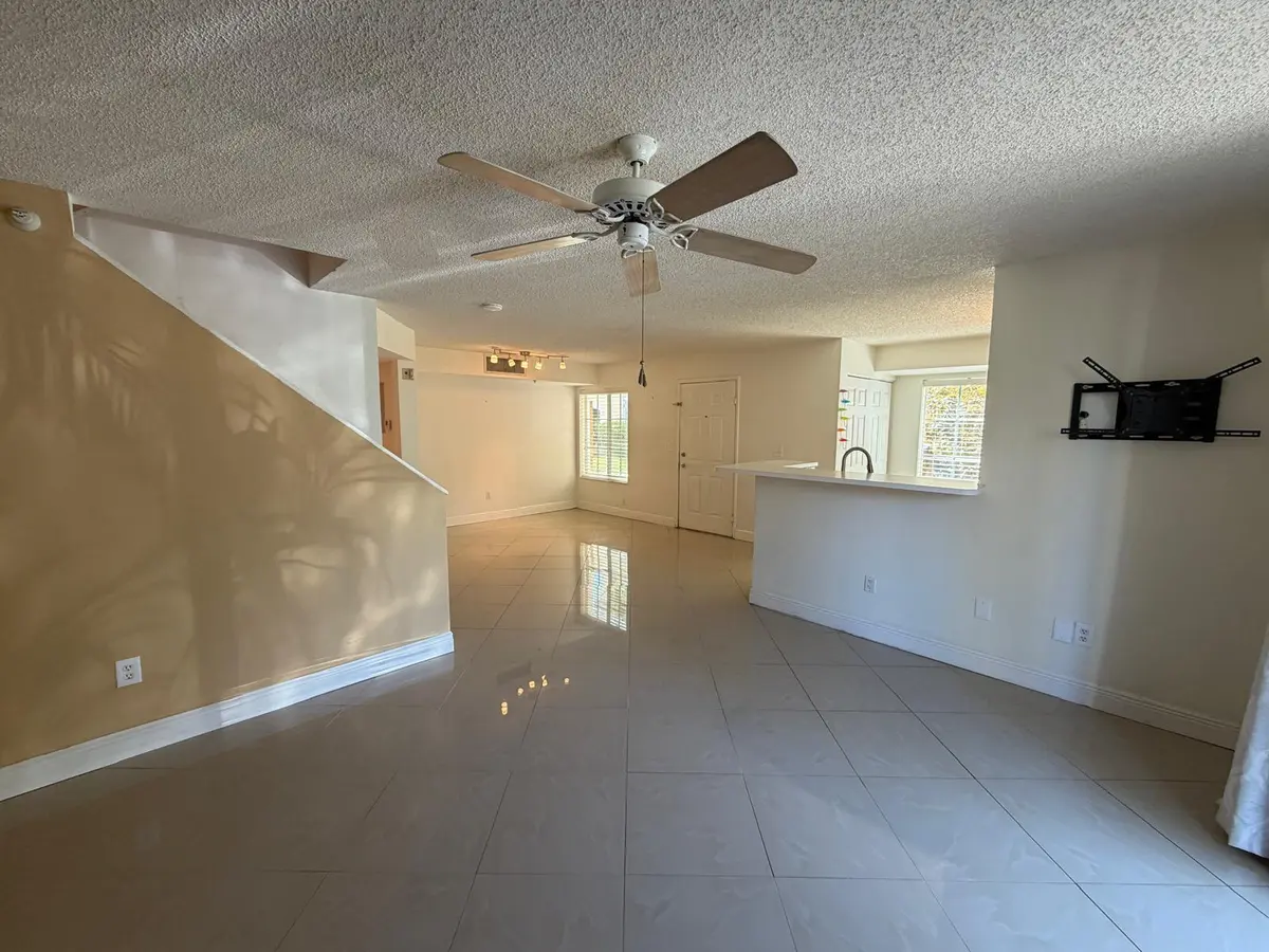 123 Yacht Club Way 111, Hypoluxo, FL – photo 6