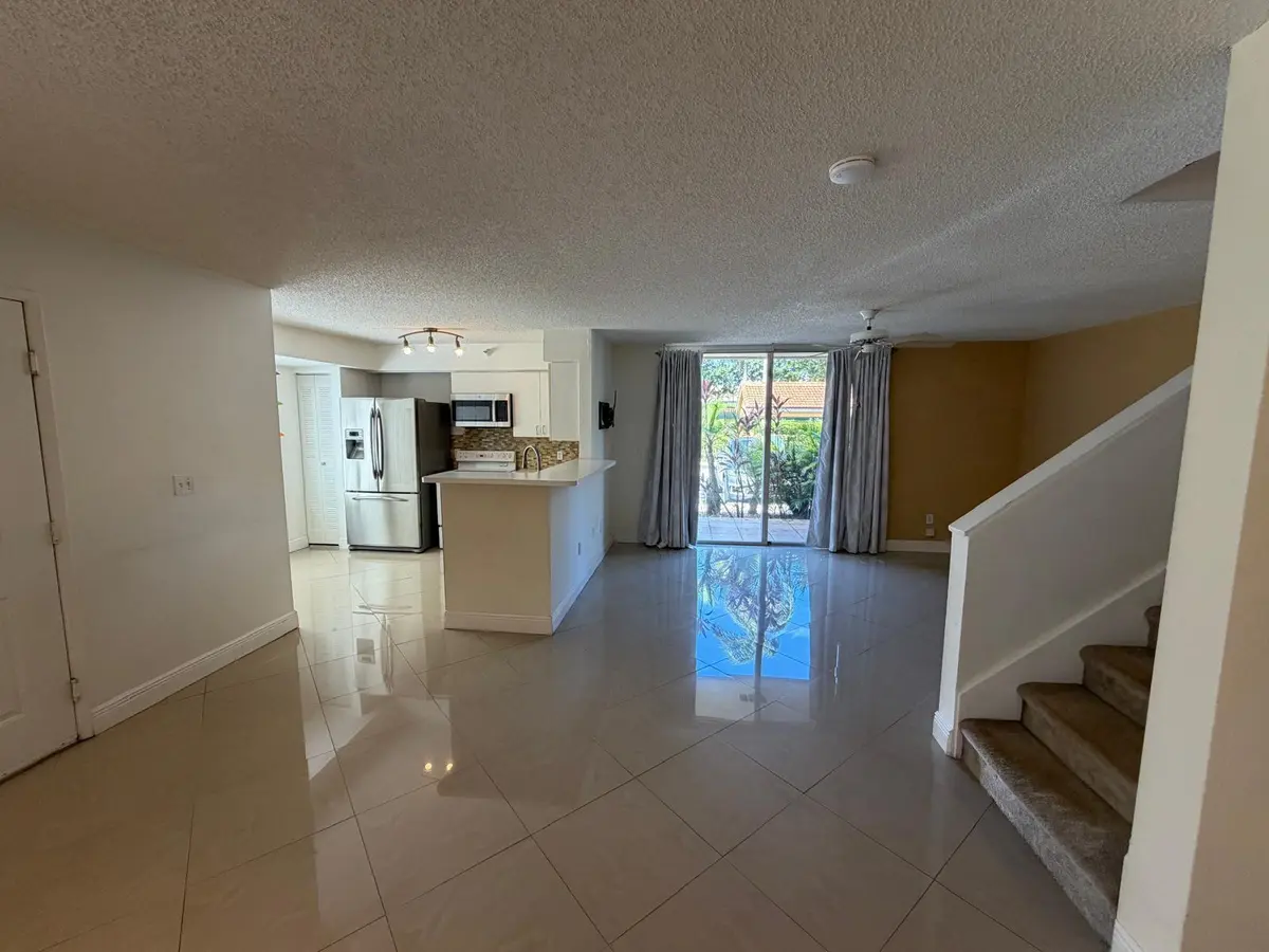 123 Yacht Club Way 111, Hypoluxo, FL – photo 4