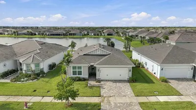 10254 SW Sarcoline Drive, Port St. Lucie – Single Family Residence for sale