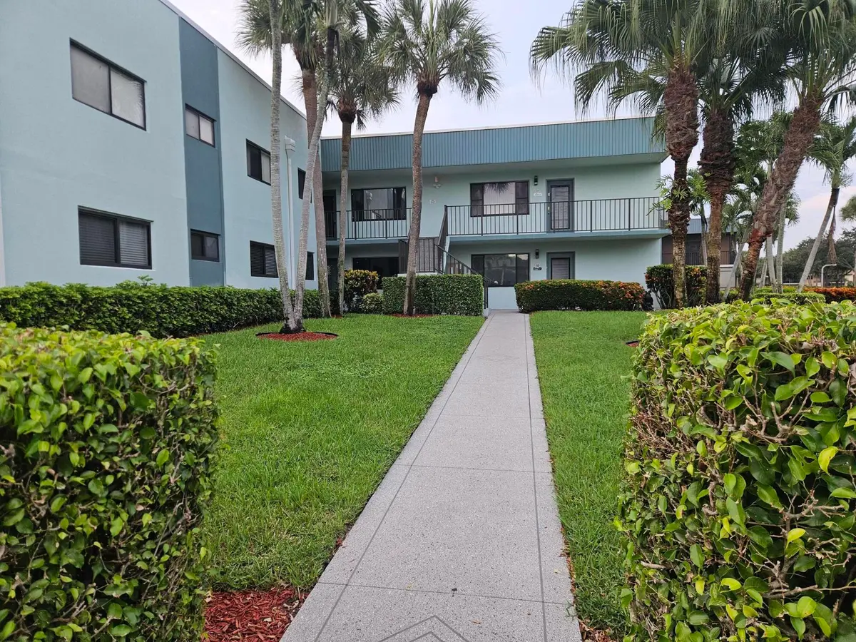 20261008_182547 at 15072 ASHLAND Place 128, Delray Beach