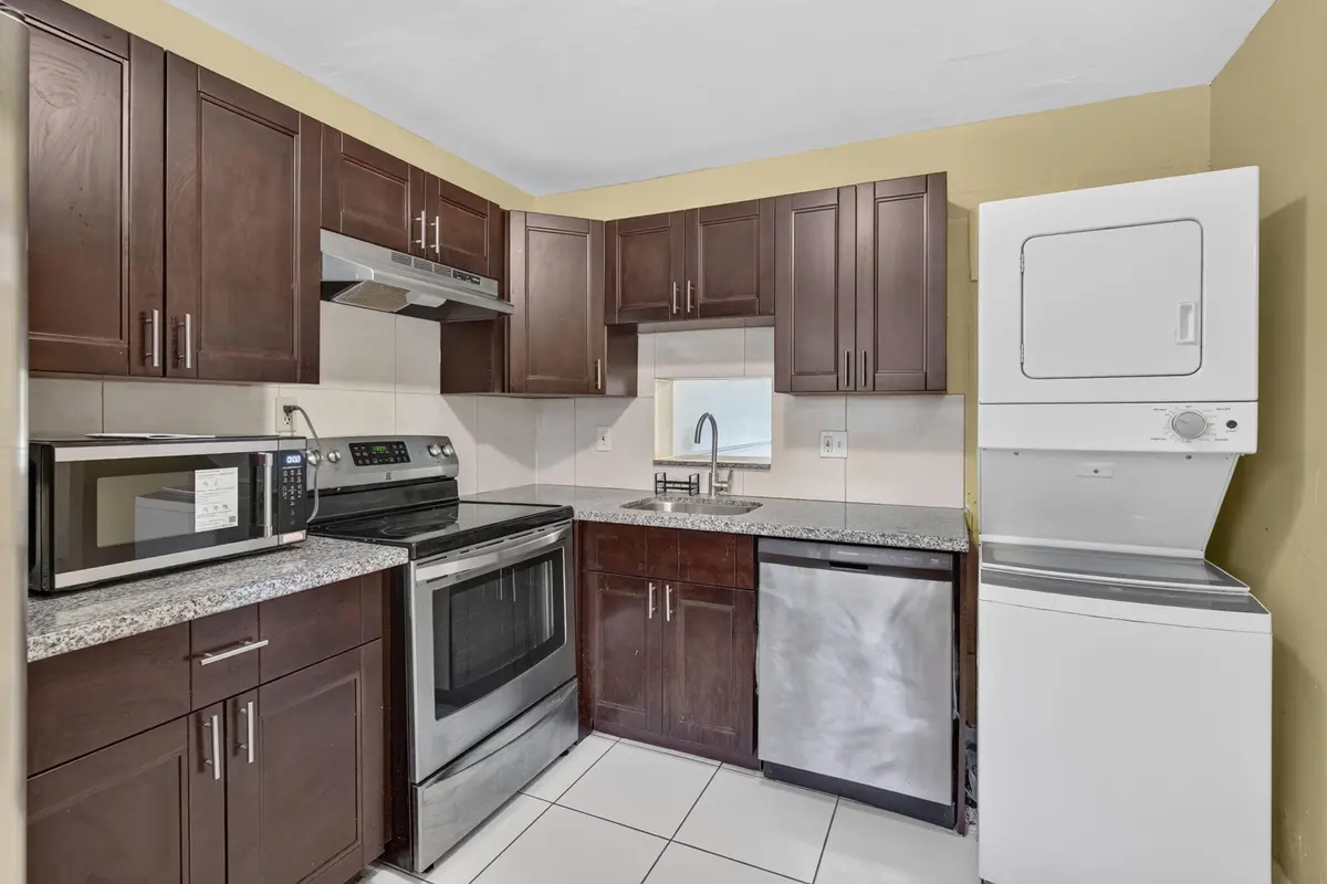9-web-or-mls-_A7A8657 at 7830 NW 33RD Street 108, Davie
