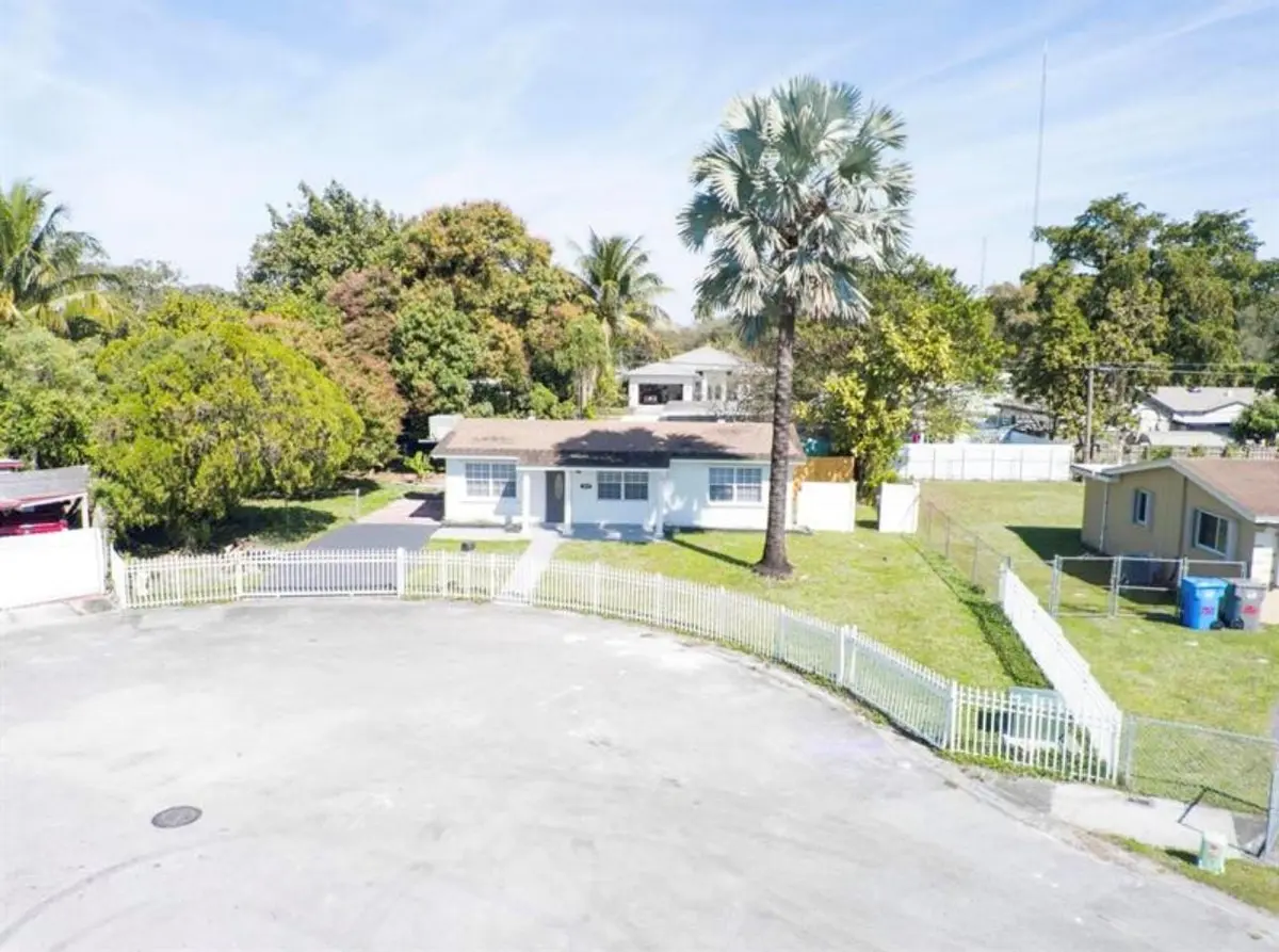 Photo 19 at 3907 SW 59TH Avenue 1, West Park