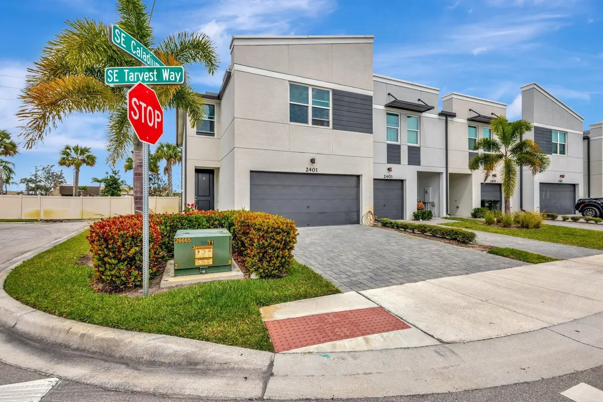 2-web-or-mls-5P1A3938 at 2401 SE Tarvest Way, Stuart