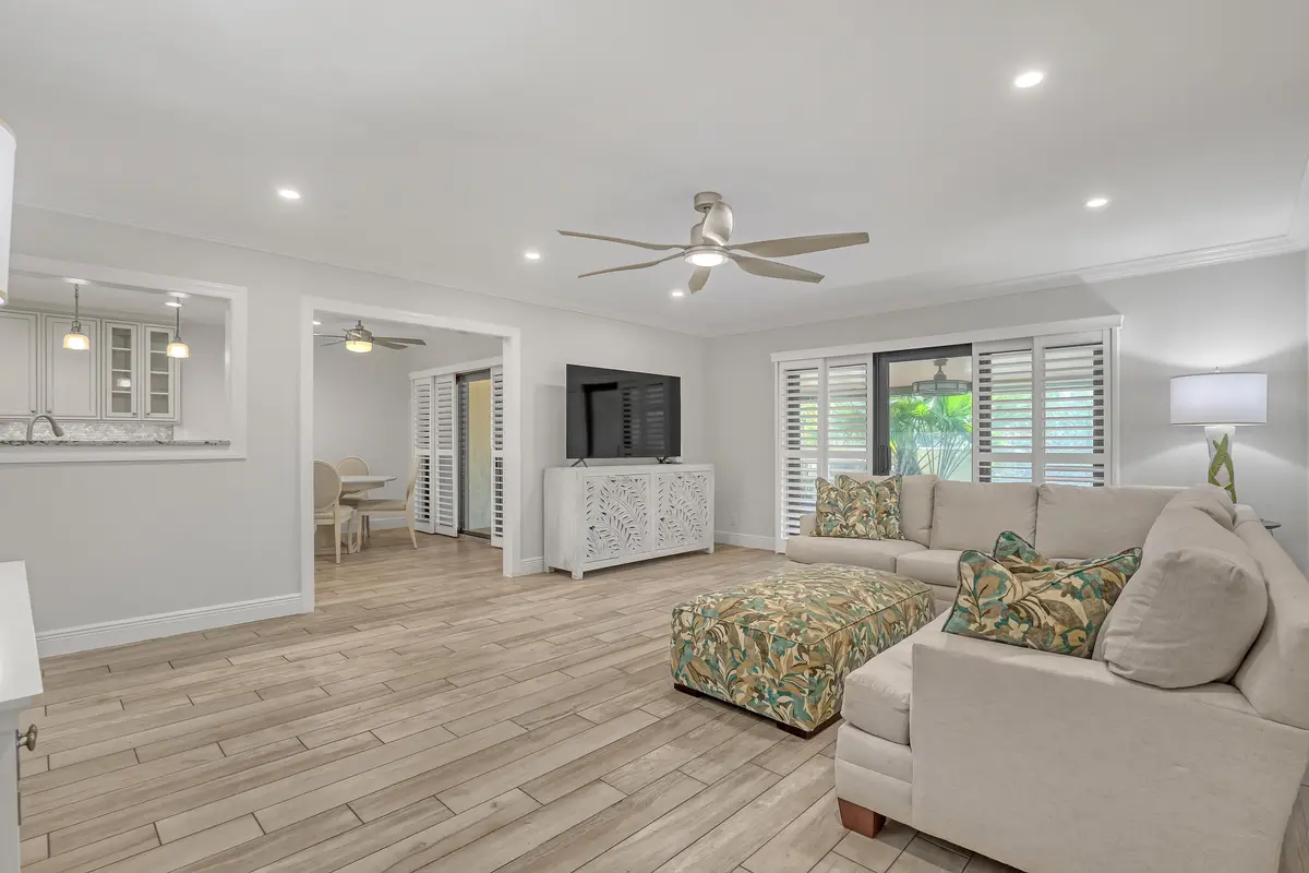 Living Area at 131 PALM Avenue 31, Jupiter