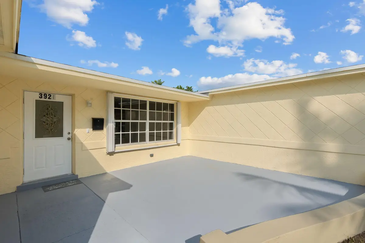 front porch at 3921 NW 35th Terrace, Lauderdale Lakes