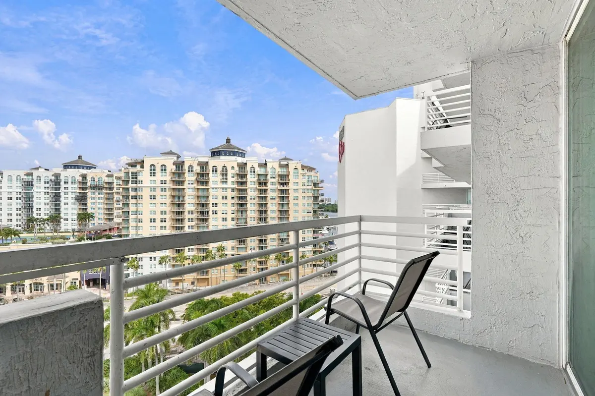 22-web-or-mls-2670_E_Sunrise_Blvd_Unit_1 at 2670 E SUNRISE Boulevard 1115, Fort Lauderdale