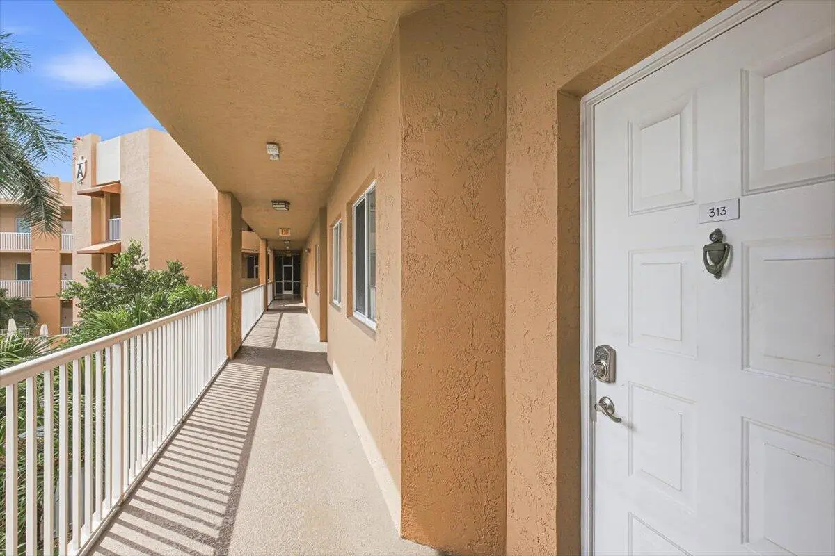 FRONT DOOR at 7715 YARDLEY Drive 313, Tamarac