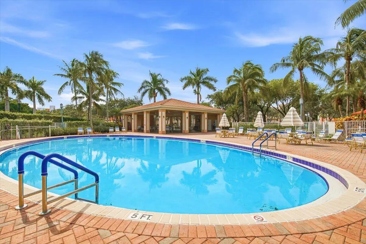 POOL at 7715 YARDLEY Drive 313, Tamarac
