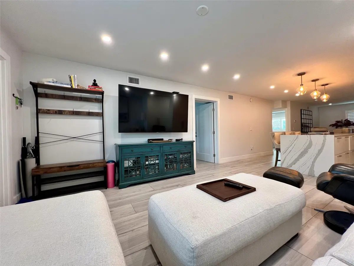 Photo 6 at 2115 NE 37th Drive 121, Fort Lauderdale