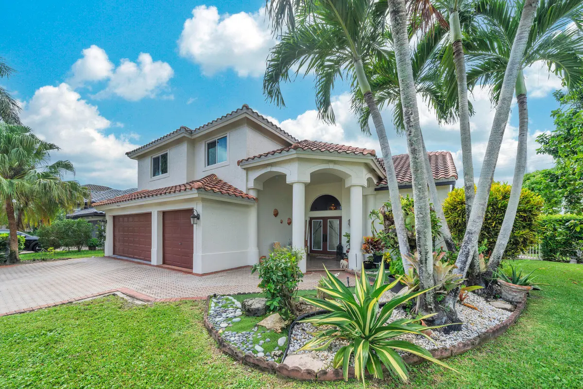 2 Exteriors (1) at 19676 DINNER KEY Drive, Boca Raton