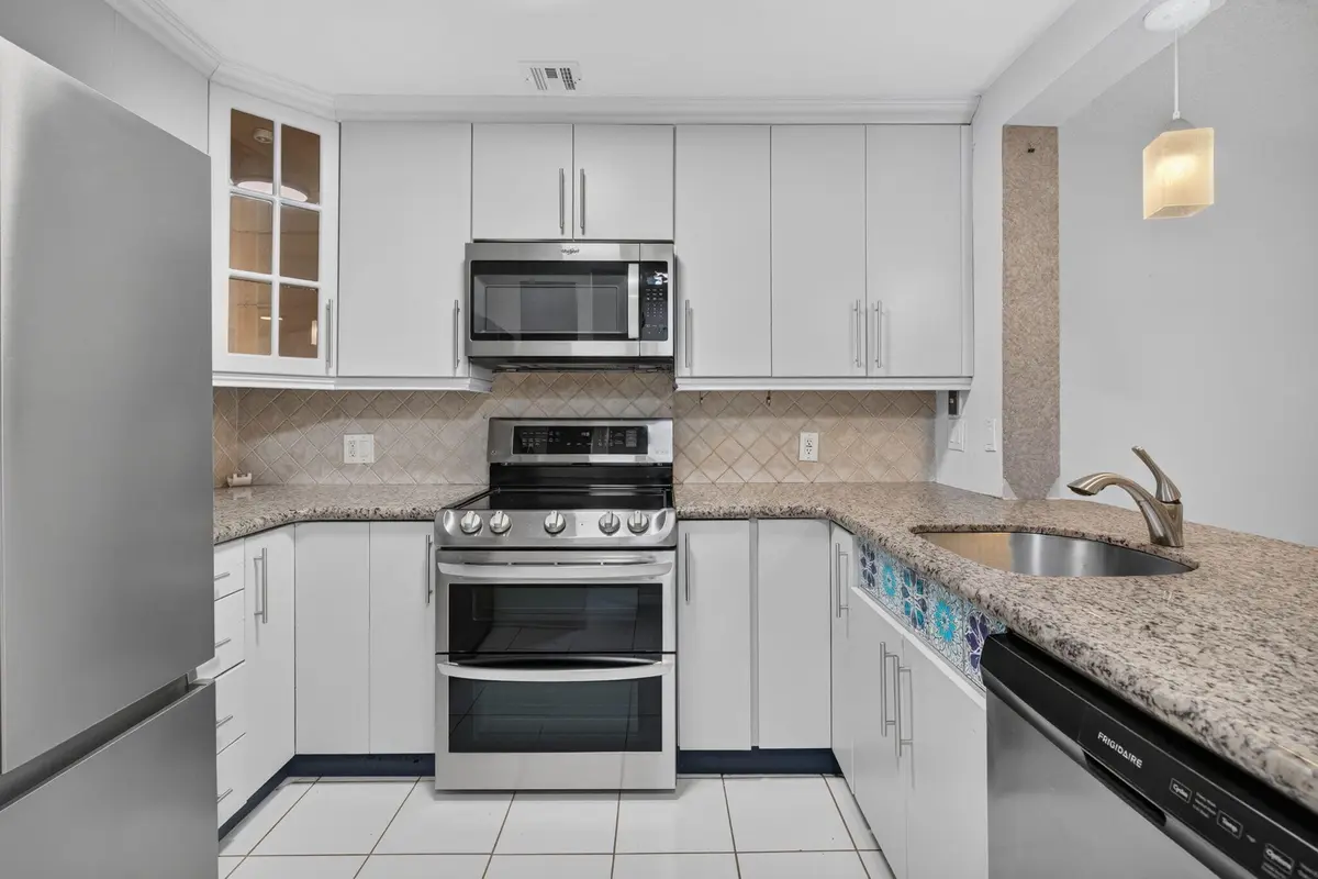 8-web-or-mls-_A7A8237 at 301 N Pine Island Road 162, Plantation