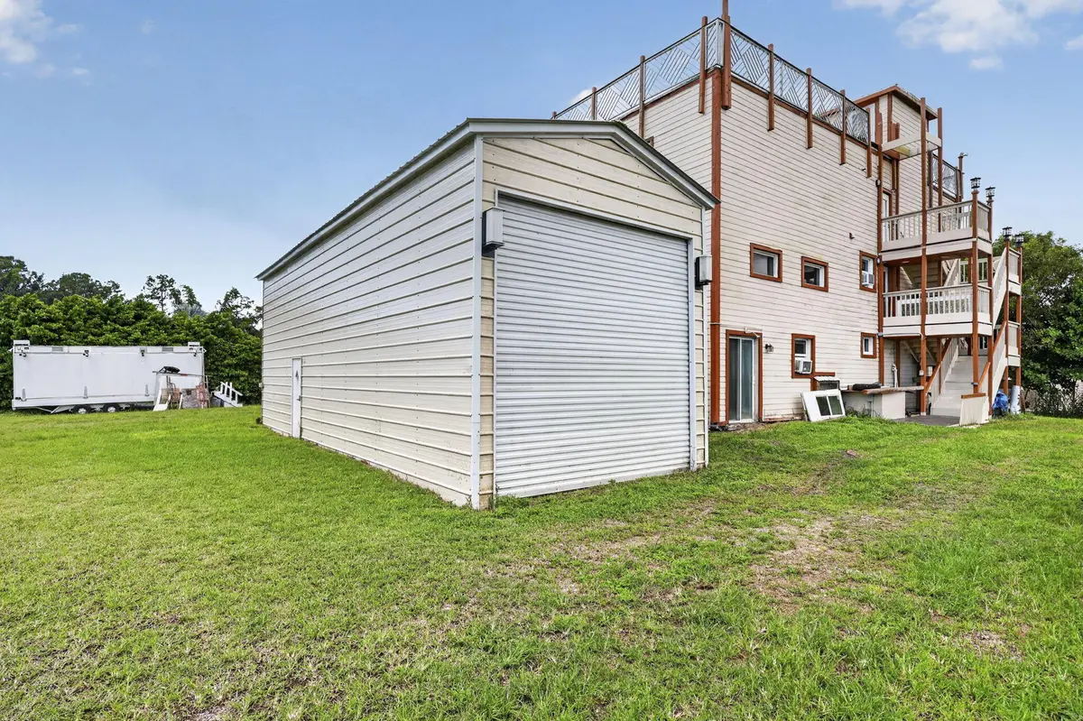 Detached Garage at 16825 89TH Place, The Acreage