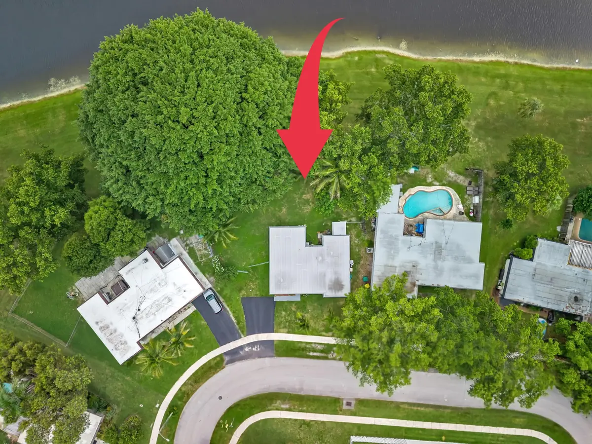 Untitled design at 6807 NW 80TH Court, Tamarac