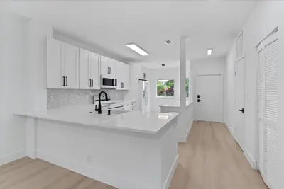 6809 VIA REGINA, Boca Raton – Townhouse for rent