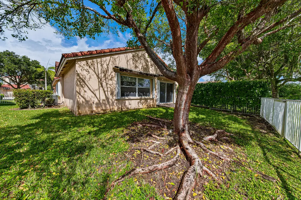 fenced back yard at 16416 SAPPHIRE Street, Weston