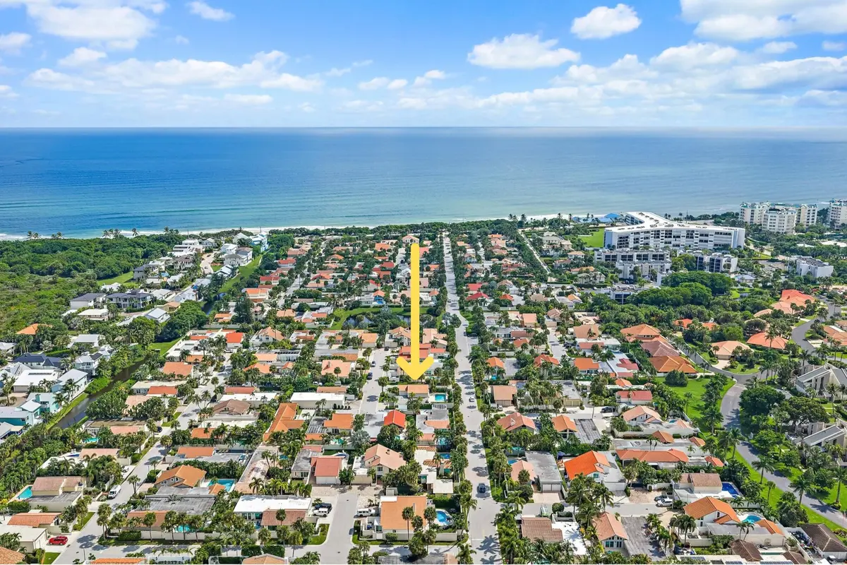 Prime Jupiter Location at 101 W Tarpon Lane, Jupiter