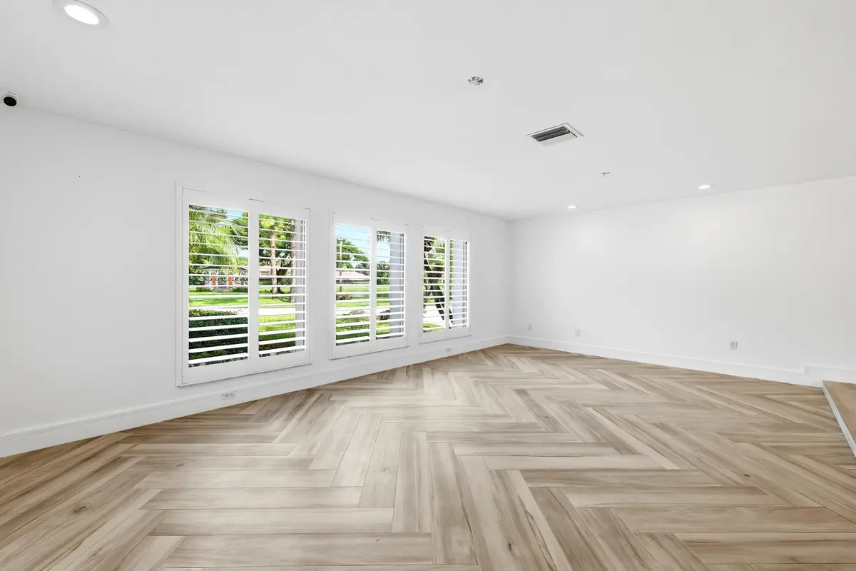 Living Room at 1013 SHADY LAKES Circle, Palm Beach Gardens