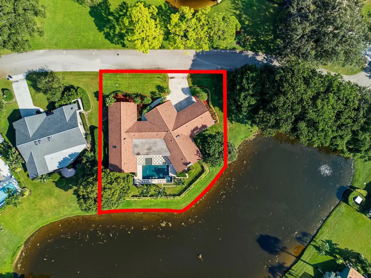 Aerial Lot Outline at 1013 SHADY LAKES Circle, Palm Beach Gardens