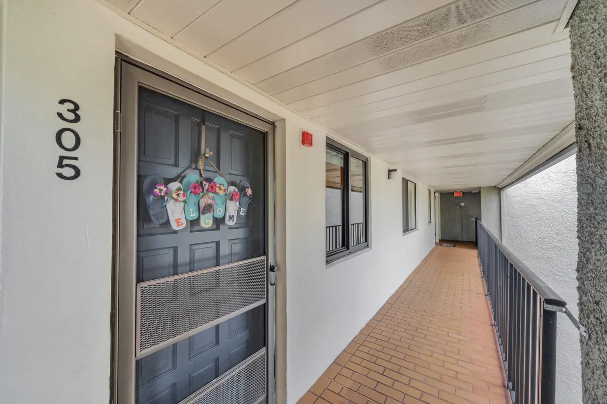 2 Catwalk (2) at 4833 Esedra Court 305, Lake Worth