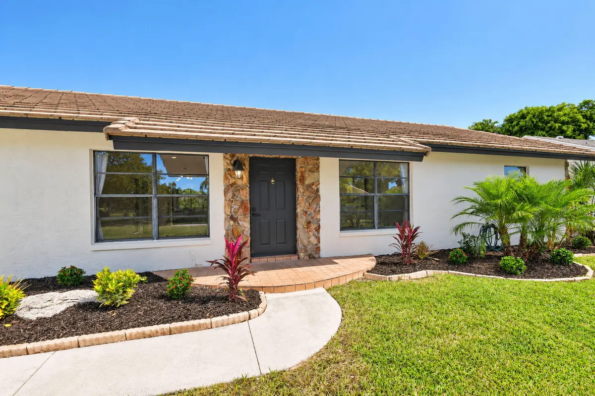 4-web-or-mls-DSC_3087 at 8213 Rose Marie Avenue, Boynton Beach