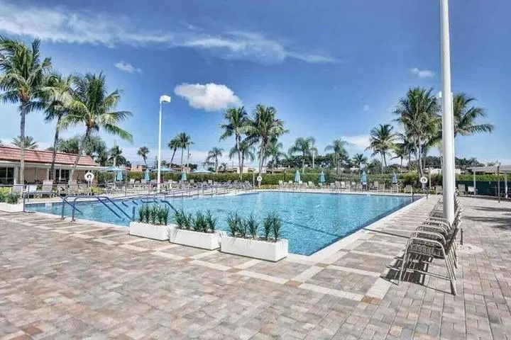 20260809173927330450000000-o at 634 Saxony Lane 634, Delray Beach