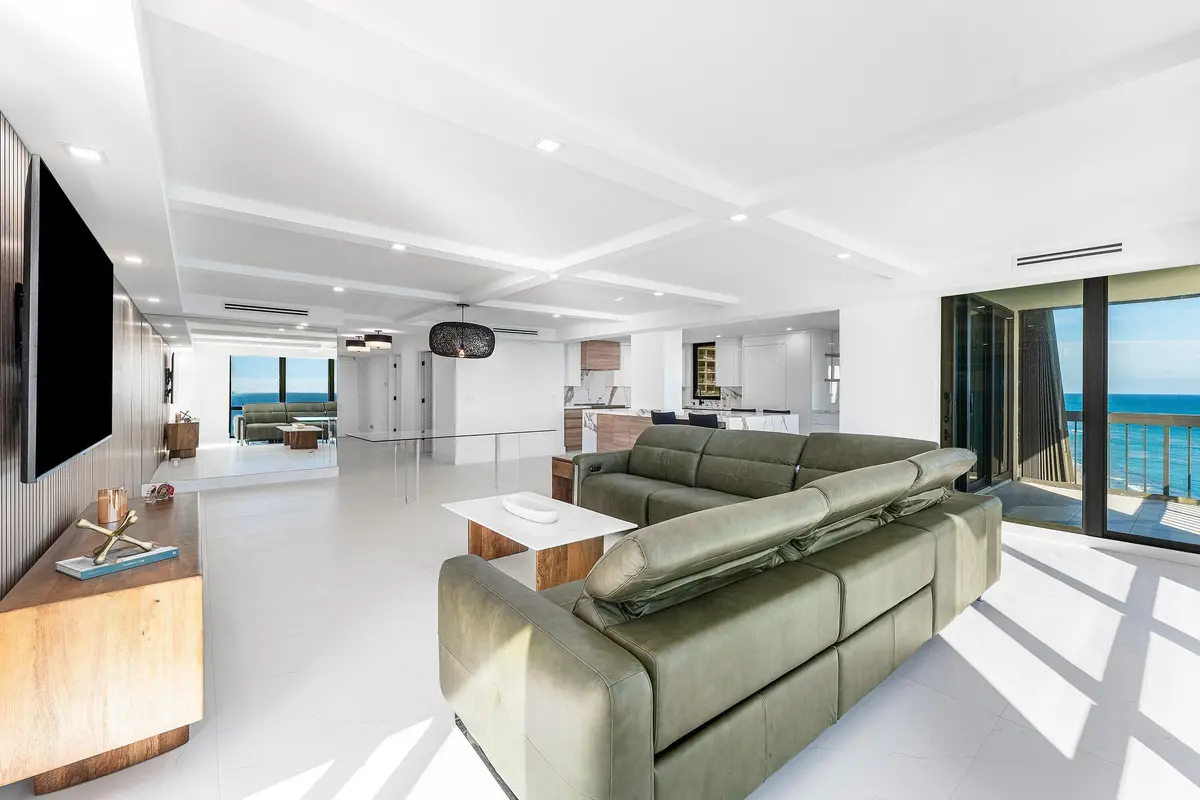 008-5380NorthOceanDrive-19D-RivieraBeach at 5380 N Ocean Drive 19D, Riviera Beach