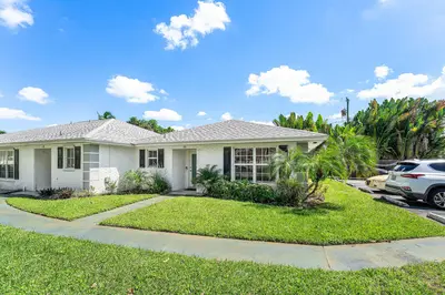 2840 SW 14TH Street 18, Boynton Beach – Villa for rent