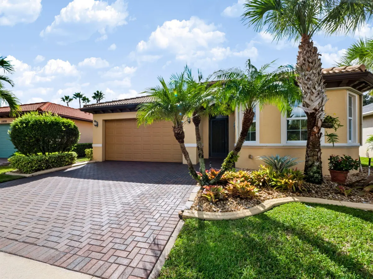 Front Exterior at 11907 SW Crestwood Circle, Port St. Lucie