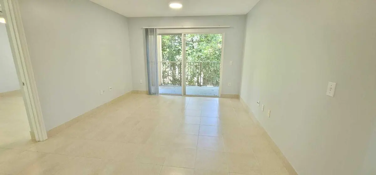 Living room at 4021 SAN MARINO Boulevard 206, West Palm Beach