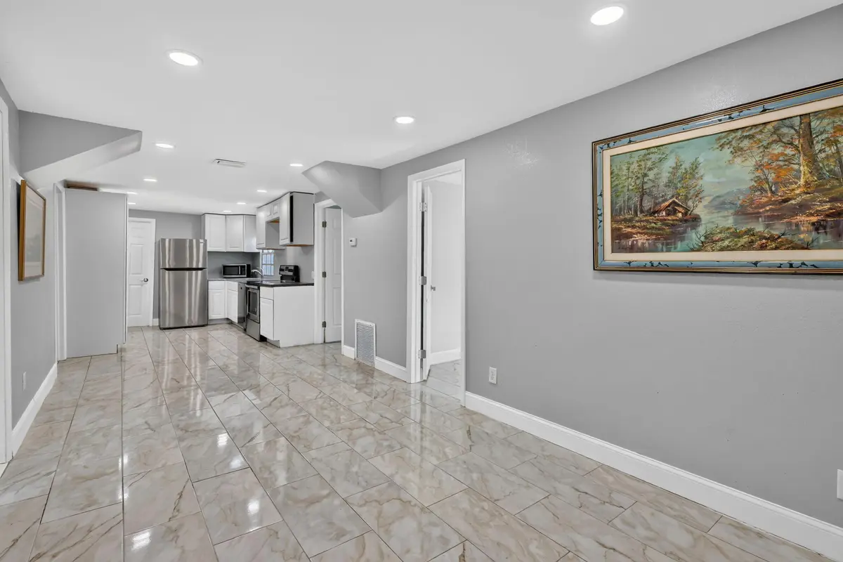 10-web-or-mls-5P1A7963 at 3171 Dame Road, Fort Pierce