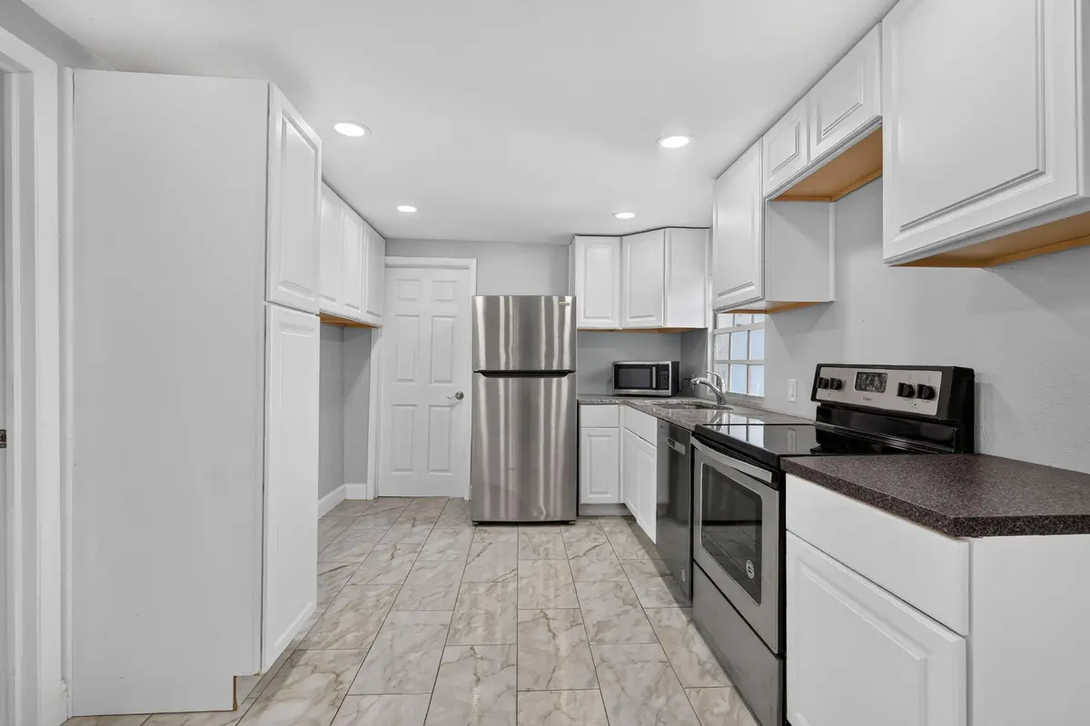 Kitchen at 3171 Dame Road, Fort Pierce