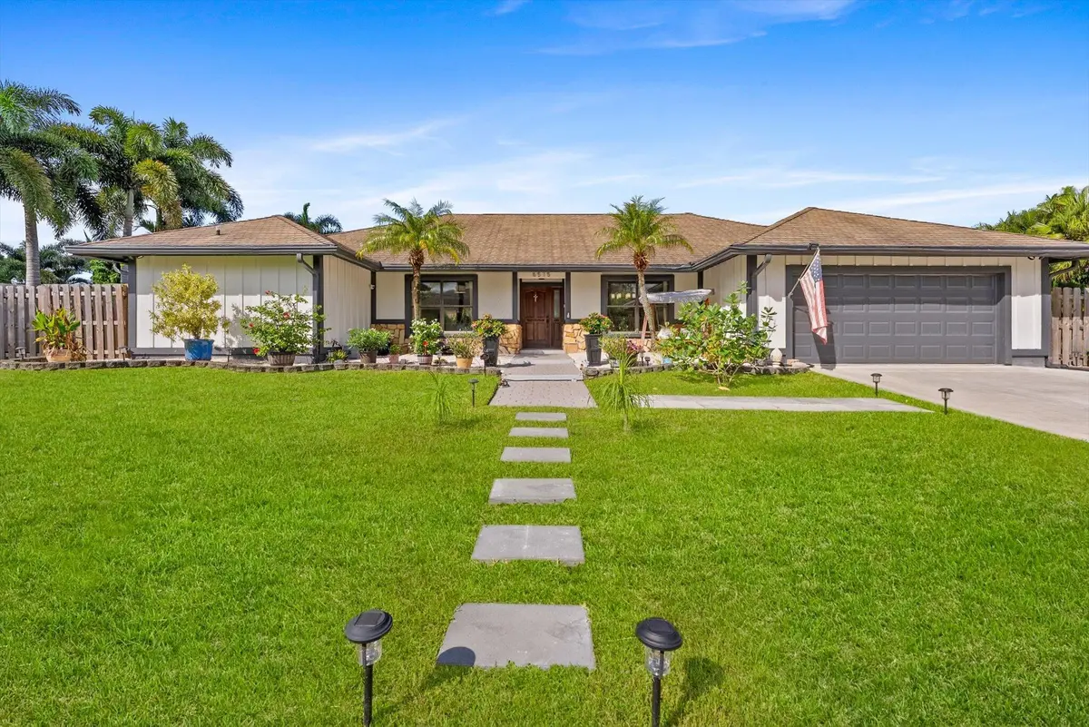 03-3 at 6515 Riparian Road, Atlantis