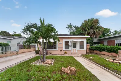 521 26TH Street, West Palm Beach – Single Family Residence for sale