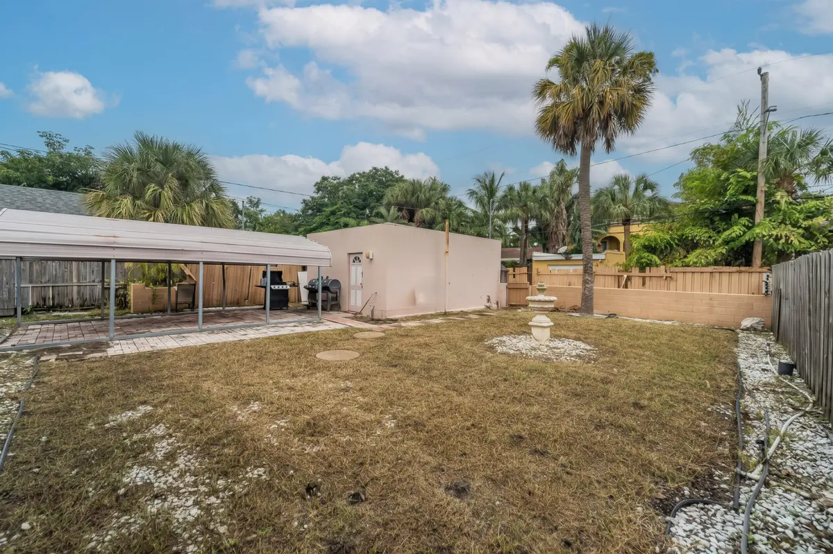 Backyard at 521 26TH Street, West Palm Beach