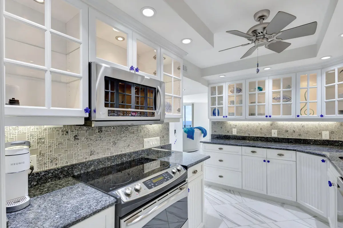 5420 N Ocean Drive 1401 at 5420 N Ocean Drive 1401, Singer Island