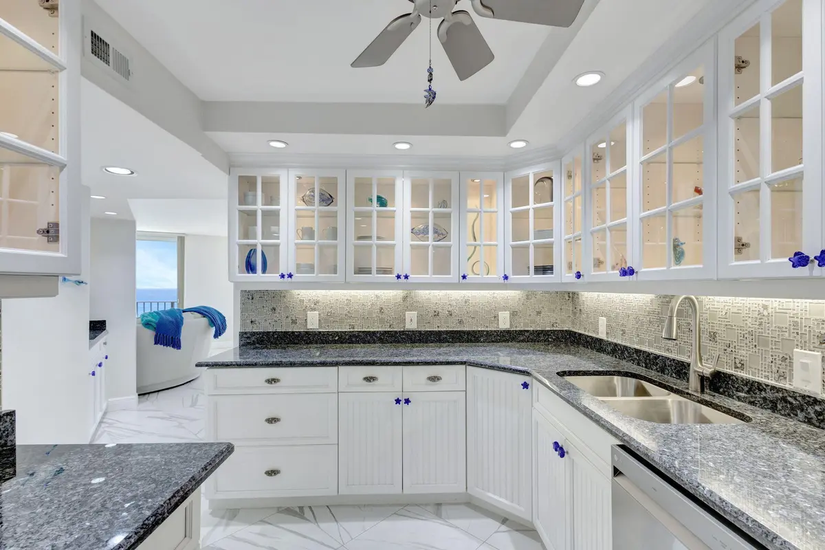 5420 N Ocean Drive 1401 at 5420 N Ocean Drive 1401, Singer Island