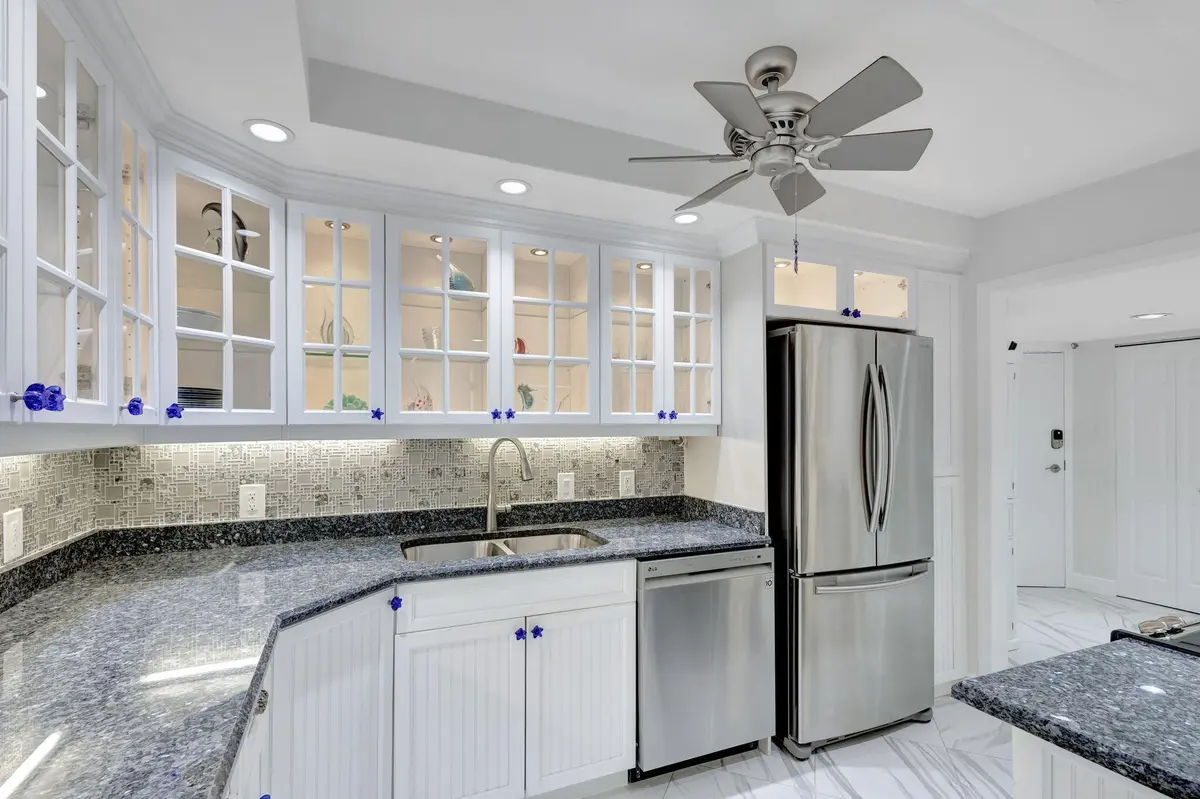 5420 N Ocean Drive 1401 at 5420 N Ocean Drive 1401, Singer Island