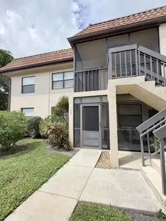 APT 2 at 7069 Golf Colony Court 102, Lake Worth
