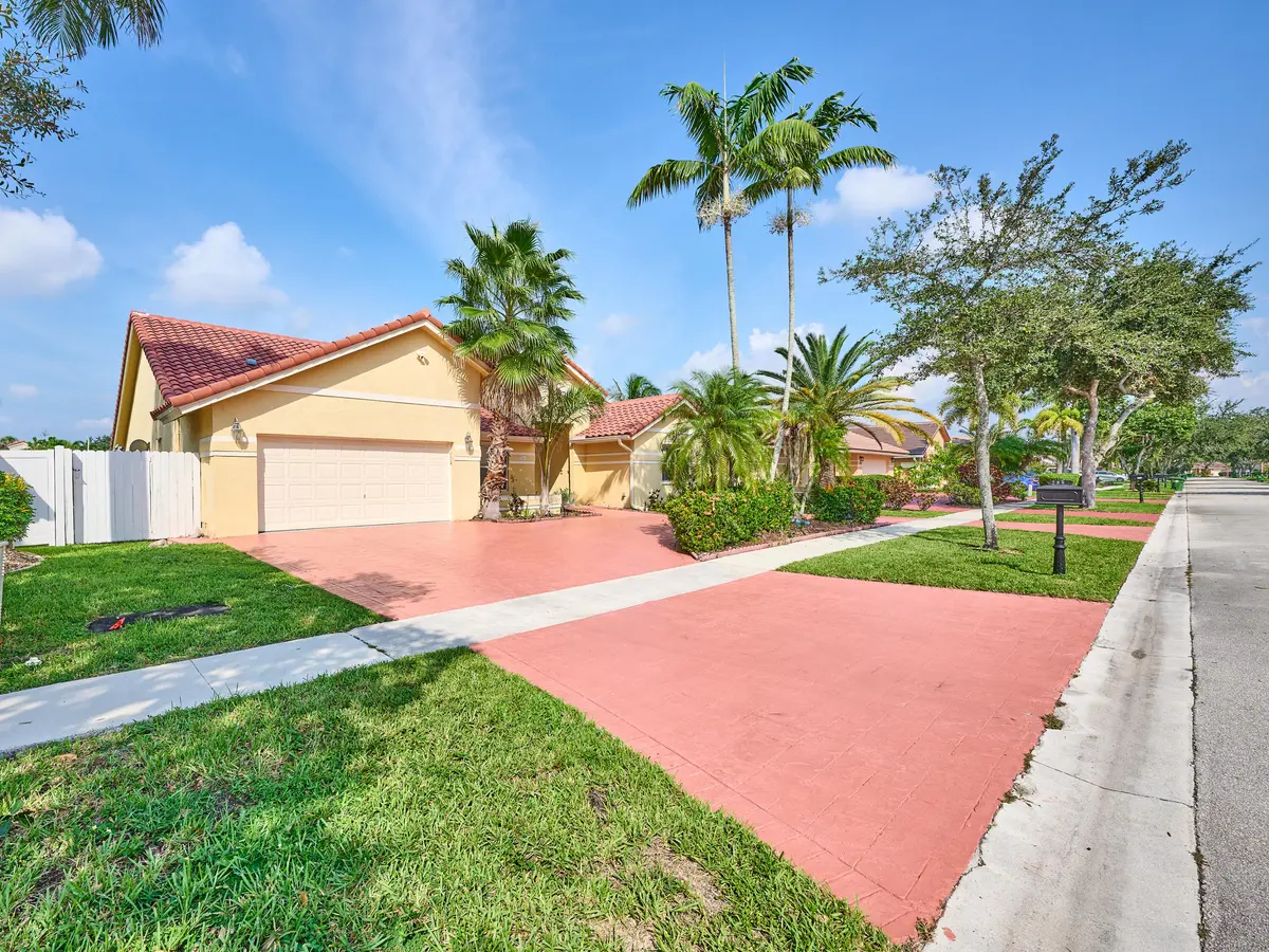 C PYL 0001 at 786 NW 164th Avenue, Pembroke Pines