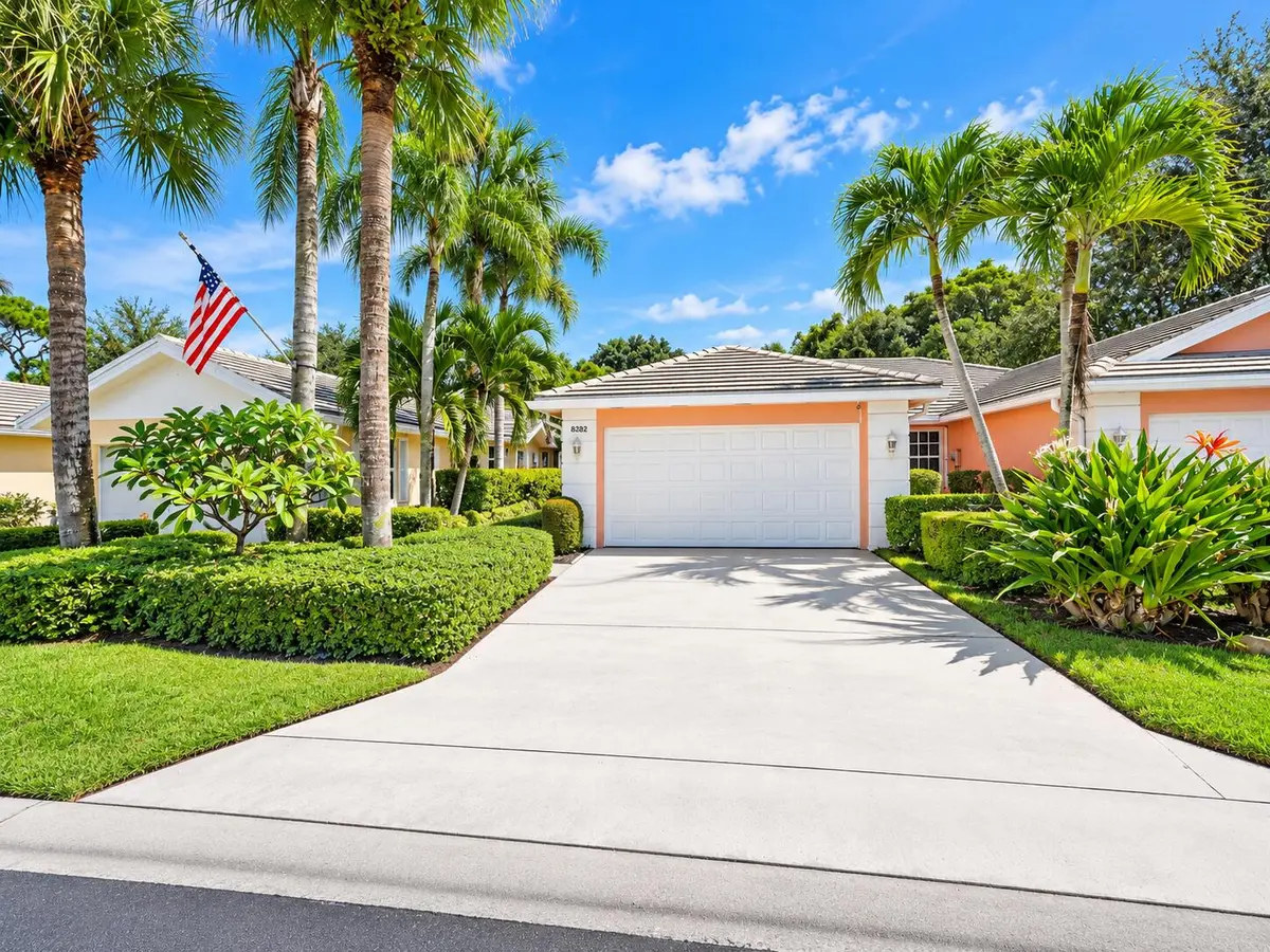 Exterior Of House at 8282 Old Forest Road, Palm Beach Gardens