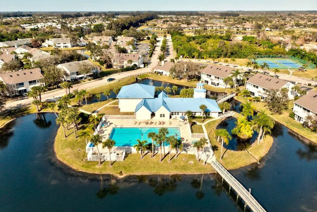 Island Clubhouse at 1867 AYNSLEY Way 2, Vero Beach