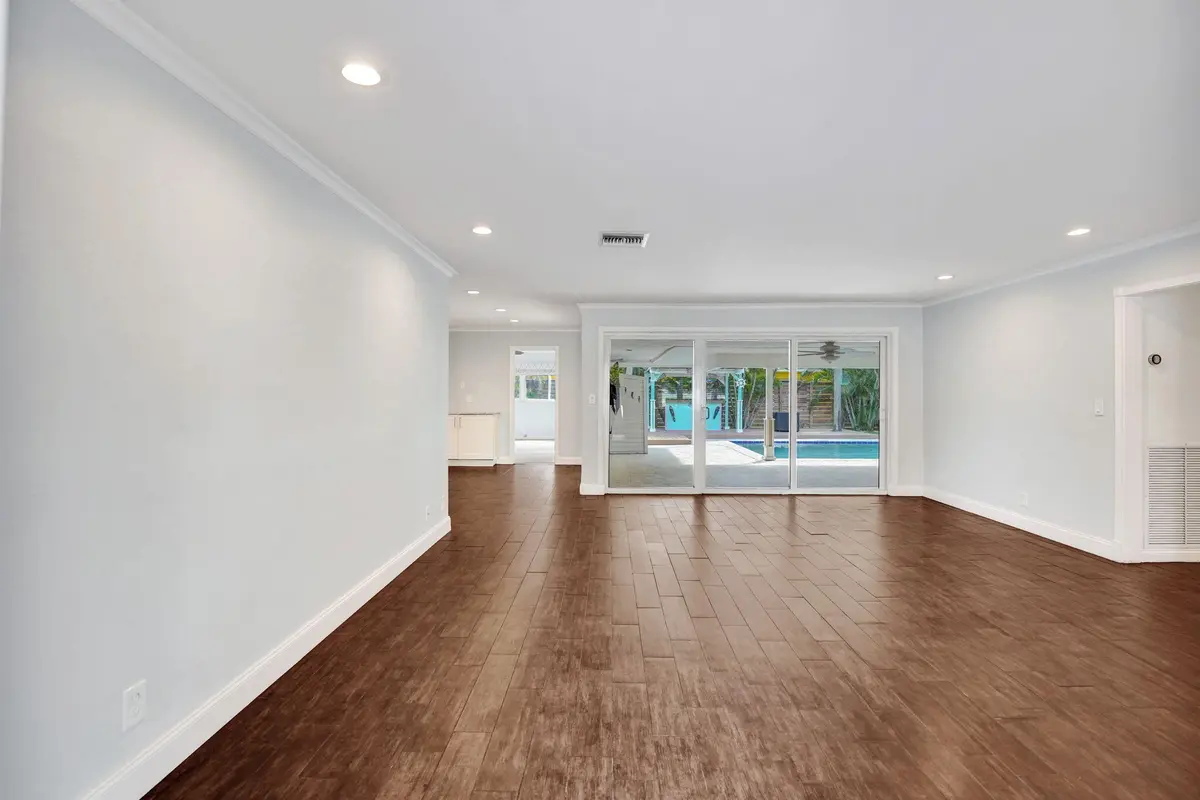 35-web-or-mls-DSC09560 at 5404 NE 22ND Avenue, Fort Lauderdale