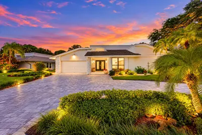 624 W Lakewoode Circle, Delray Beach – Single Family Residence for sale