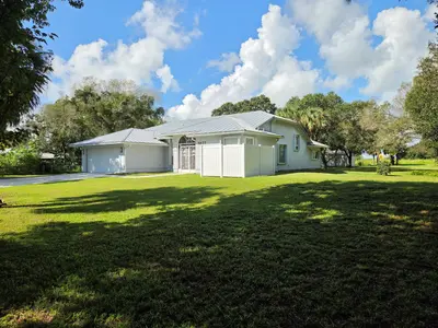 5877 Clydesdale Lane, Fort Pierce – Single Family Residence for sale