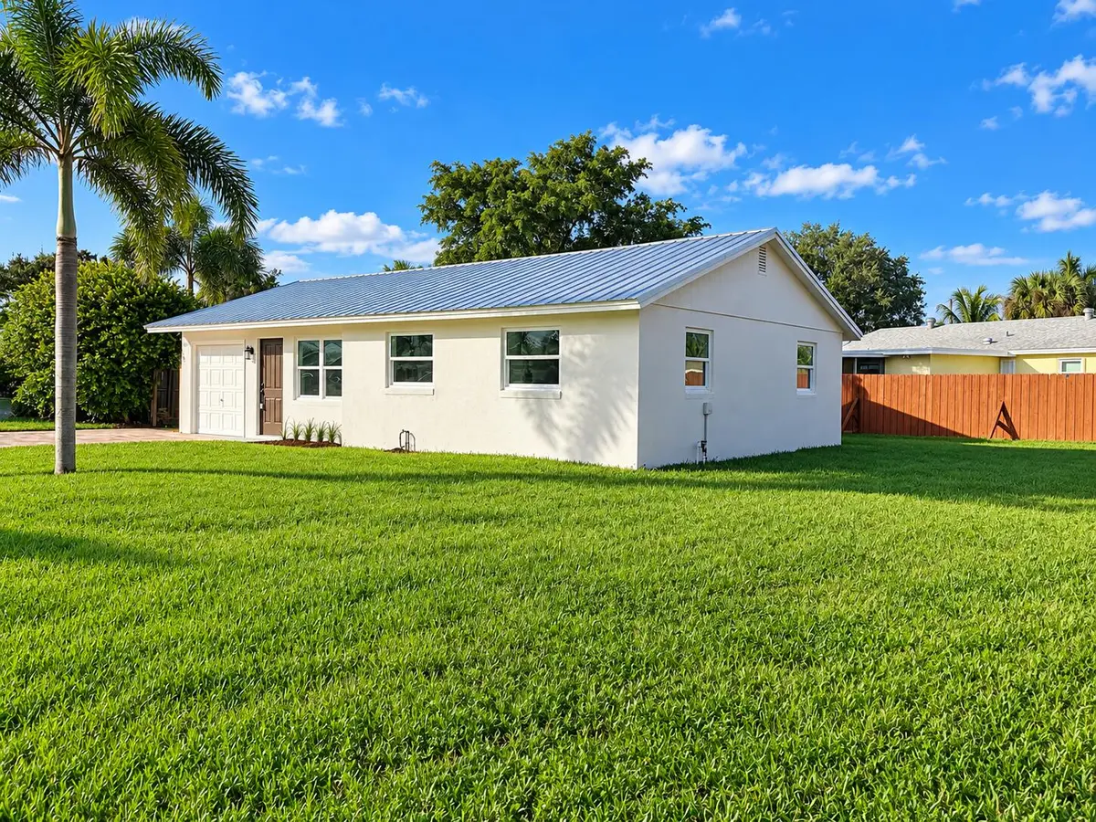 IMG_2214 at 19052 SE SUDDARD Drive, Jupiter