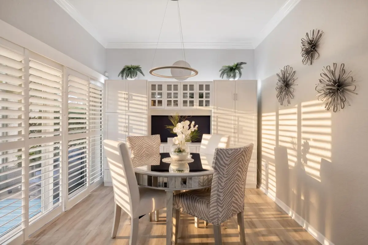 Dining at 1838 Oak Grove Court, Vero Beach
