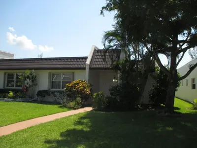 194 LAKE SUSAN Lane, West Palm Beach – Villa for rent