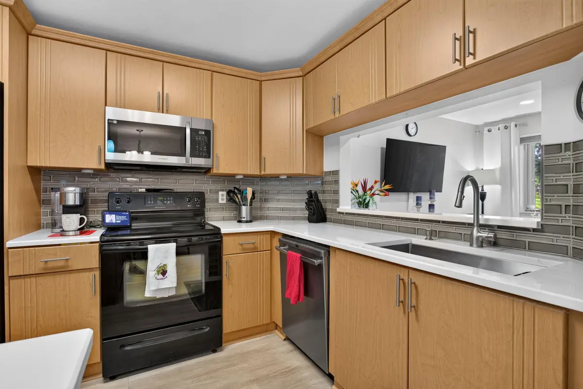15-web-or-mls-1991-15 at 1991 Discovery Circle, Deerfield Beach